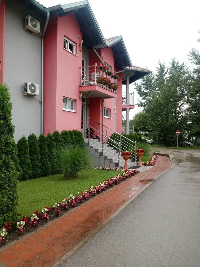 Stela Et Luna Veliko Gradiste Exterior photo